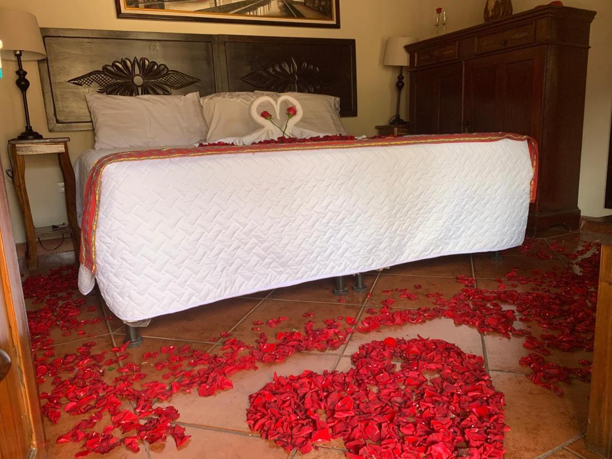 Hotel Mansion Del Rey Antigua ภายนอก รูปภาพ